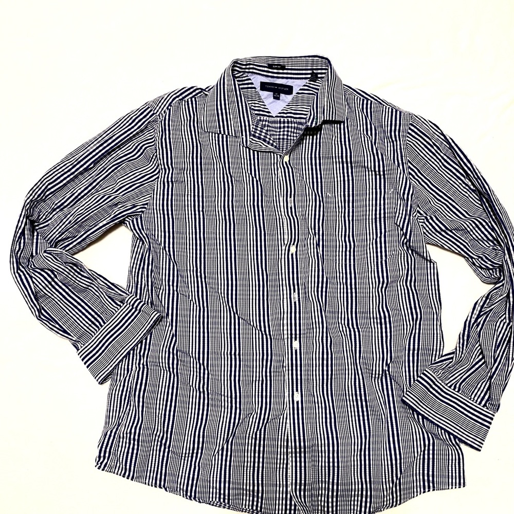 Tommy Hilfiger men’s button down 17 (34-35)